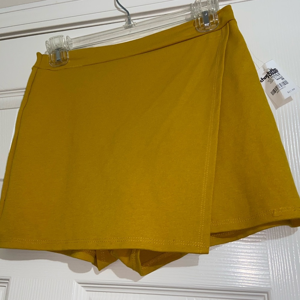 Mellow yellow mustard skort